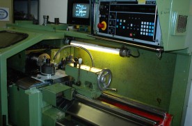 EEN-320 / Hunor CNC turning machine