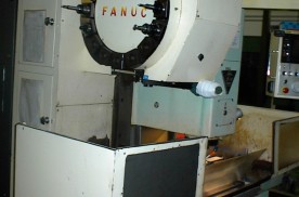 TH 5632 / Fanuc vertical CNC machinery center